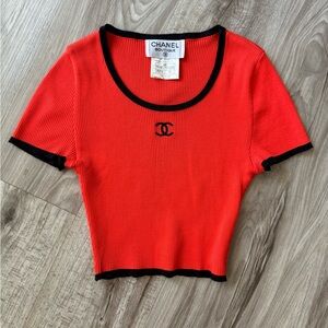 Iconic Chanel 95p Crop Top